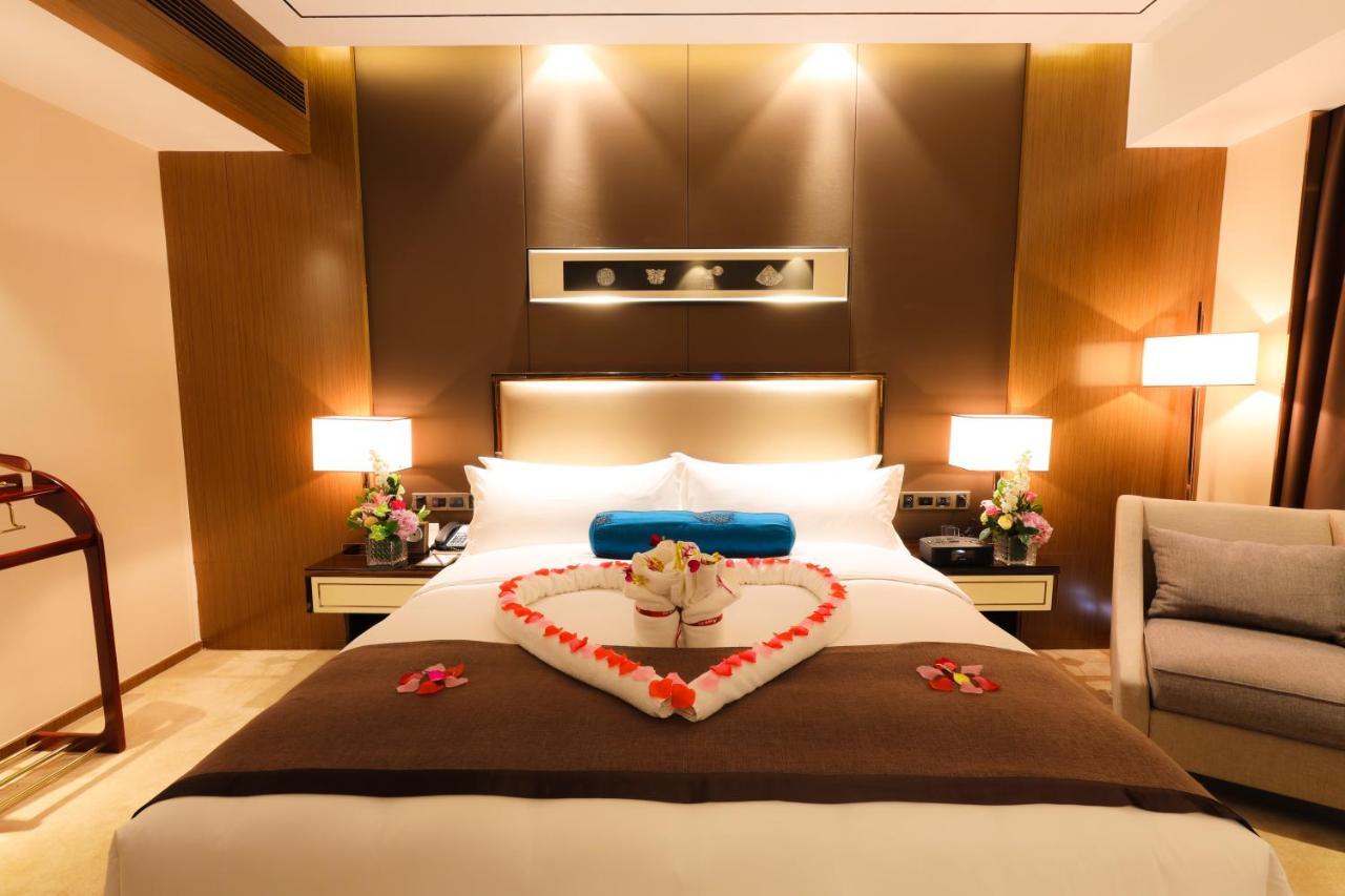 Argyle Grand Hotel Xingyi  Exterior photo