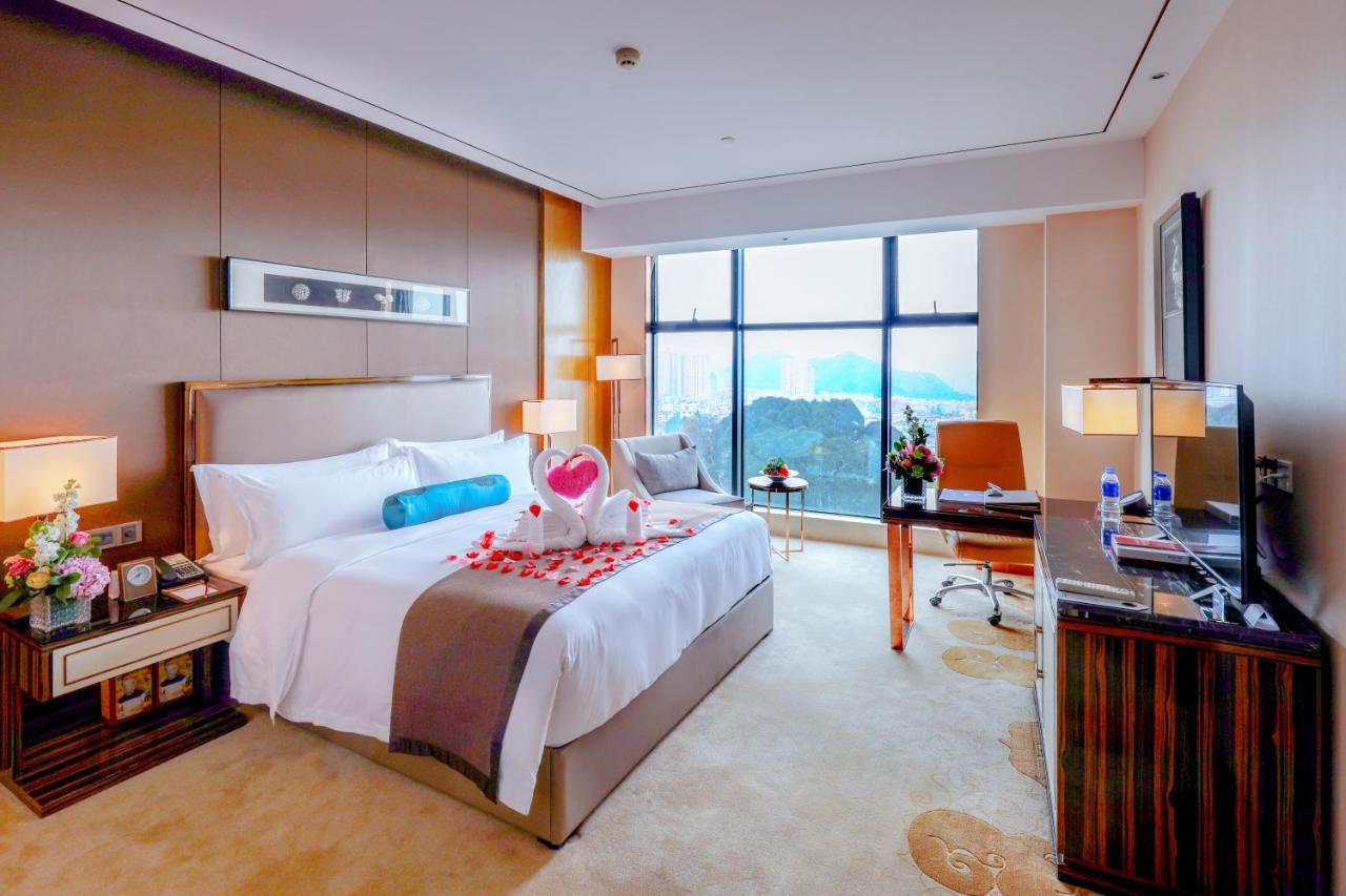 Argyle Grand Hotel Xingyi  Exterior photo