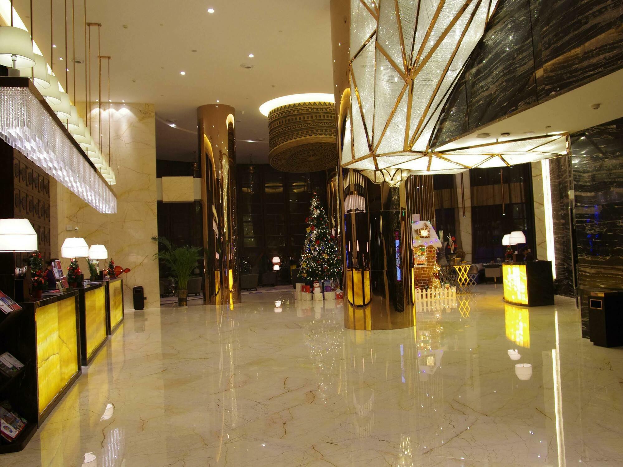 Argyle Grand Hotel Xingyi  Exterior photo
